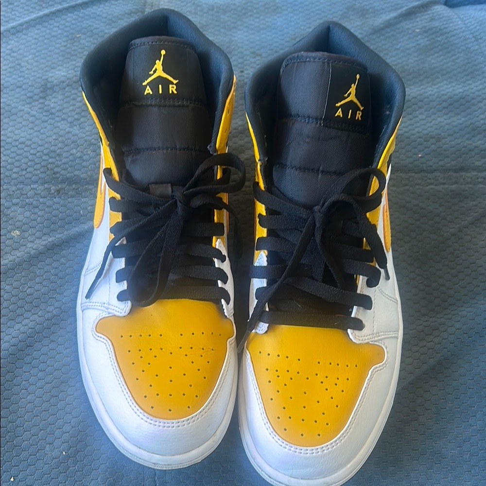 Air Jordan 1s Men's Yellow and Black Sneakers